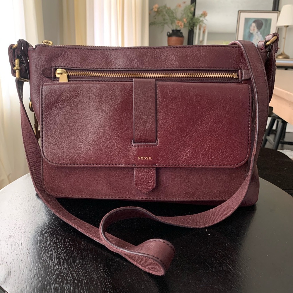 Fossil Fig Kinley Crossbody Burgundy